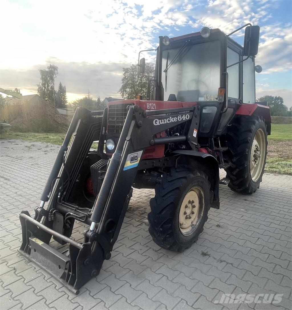 Belarus MTS 572 Tractoren