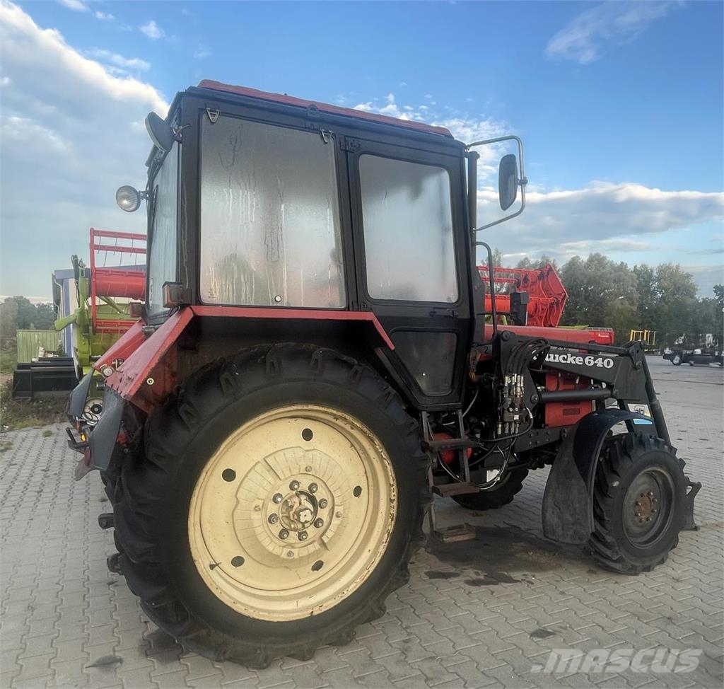 Belarus MTS 572 Tractoren