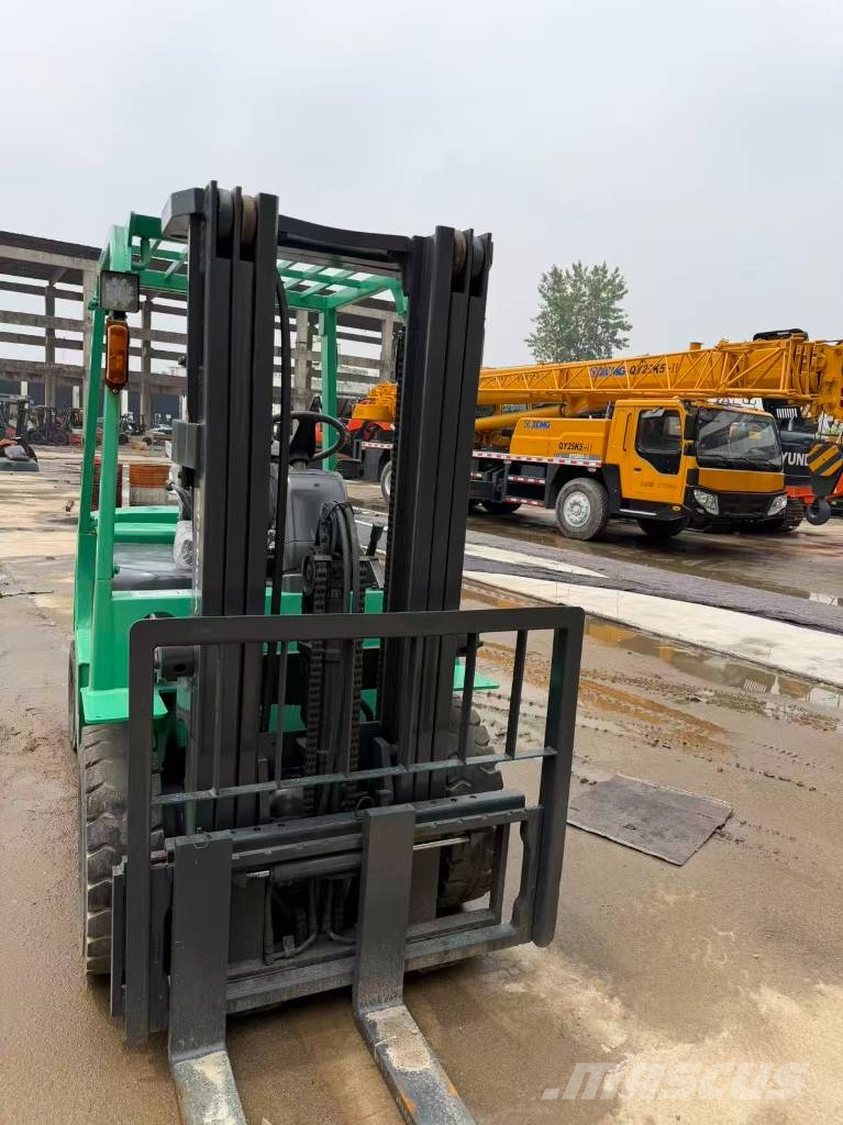 Mitsubishi FD 30 N Diesel forklifts