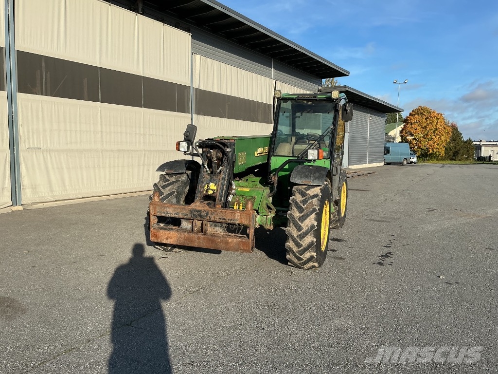 John Deere 3400 Teleskopiskie manipulatori