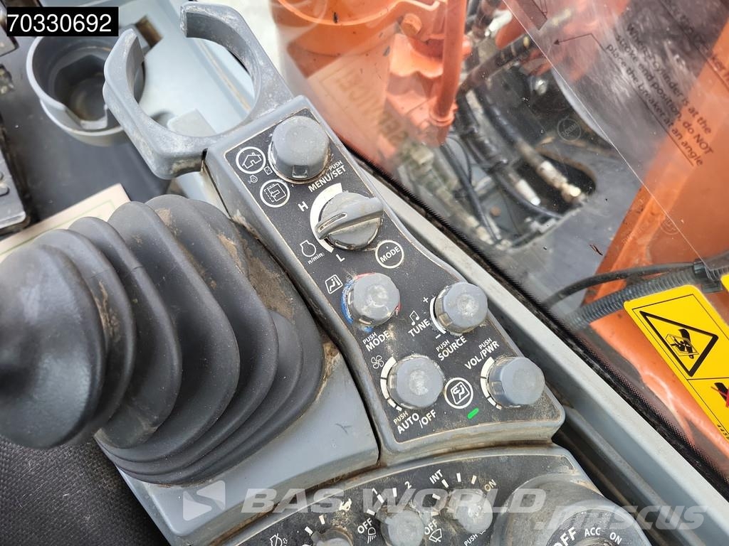 Hitachi ZX130 LCN -7 2 Buckets Εκσκαφείς με ερπύστριες