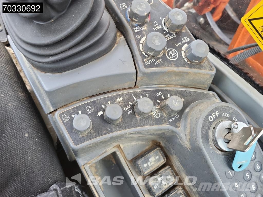 Hitachi ZX130 LCN -7 2 Buckets Εκσκαφείς με ερπύστριες