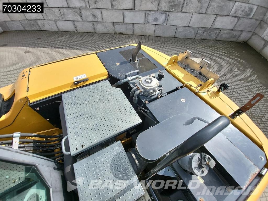 CAT M316 F M316F Outrigger + Blade Kolesové rýpadlá