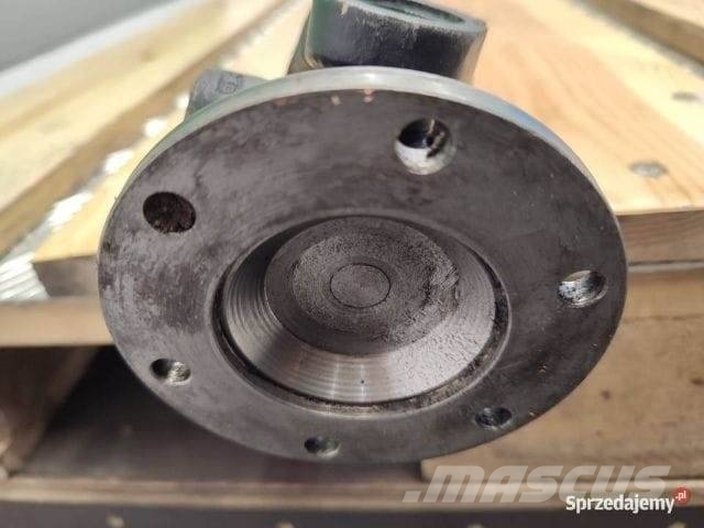 Atlas AR 65 shaft Axles