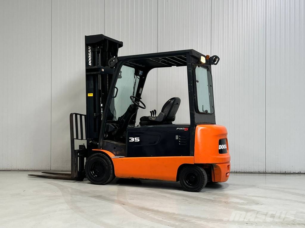 Doosan B35X-5 Elektrische heftrucks