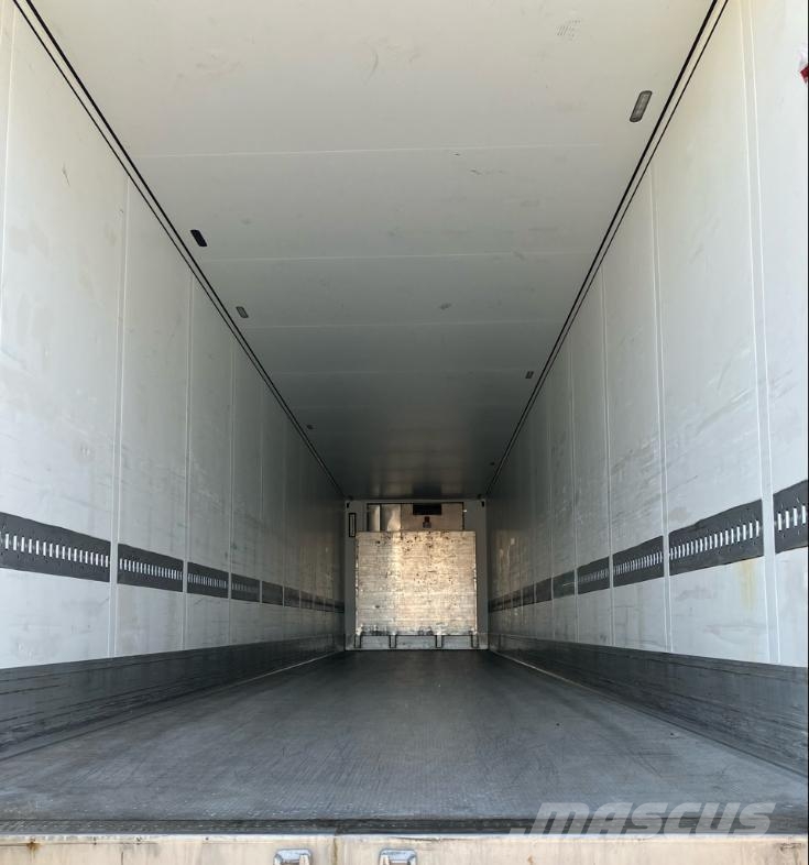 Schmitz Cargobull Trailer Reefer Flower Width Straight Полуприцепы-рефрижераторы
