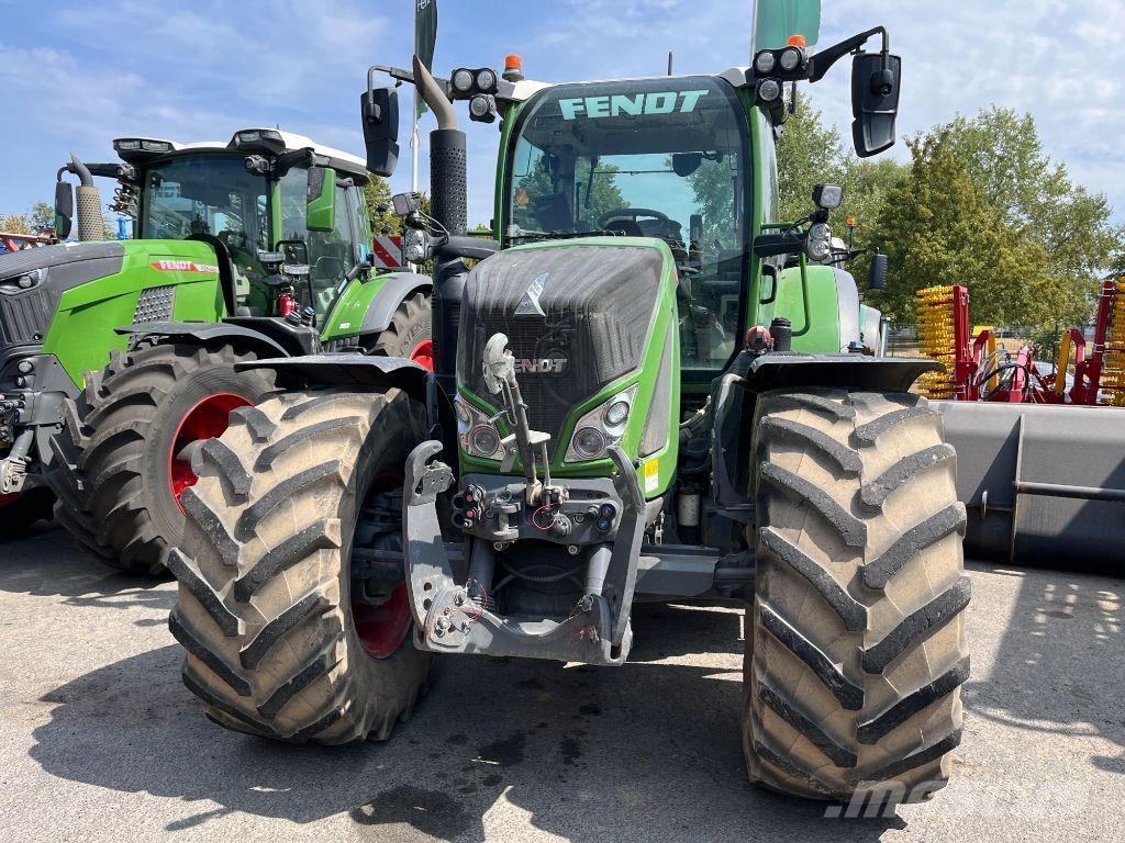 Fendt 724 POWER + Трактори