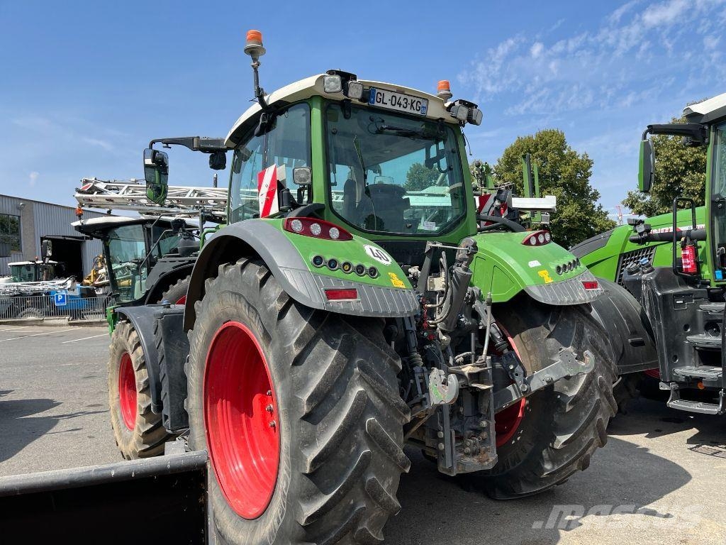 Fendt 724 POWER + Traktori