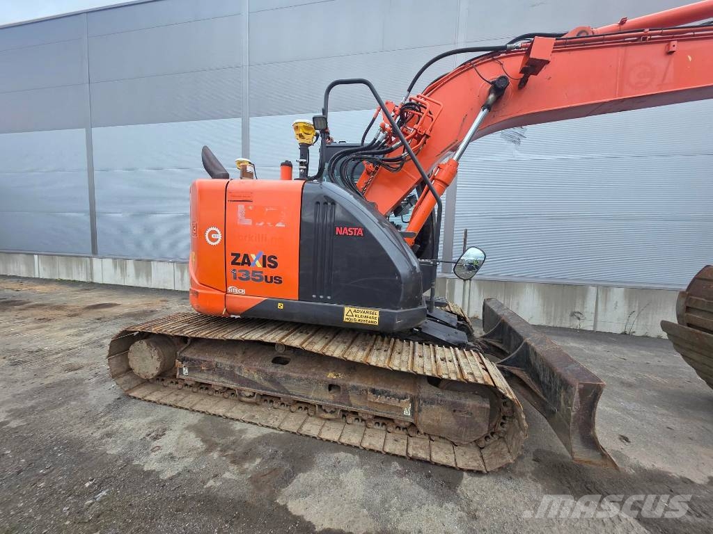 Hitachi ZX 135 US-5 Telakaivukoneet