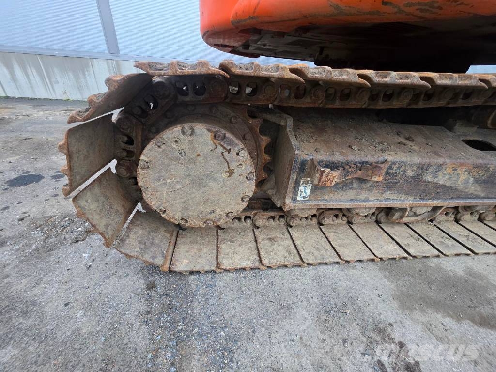 Hitachi ZX 135 US-5 Telakaivukoneet