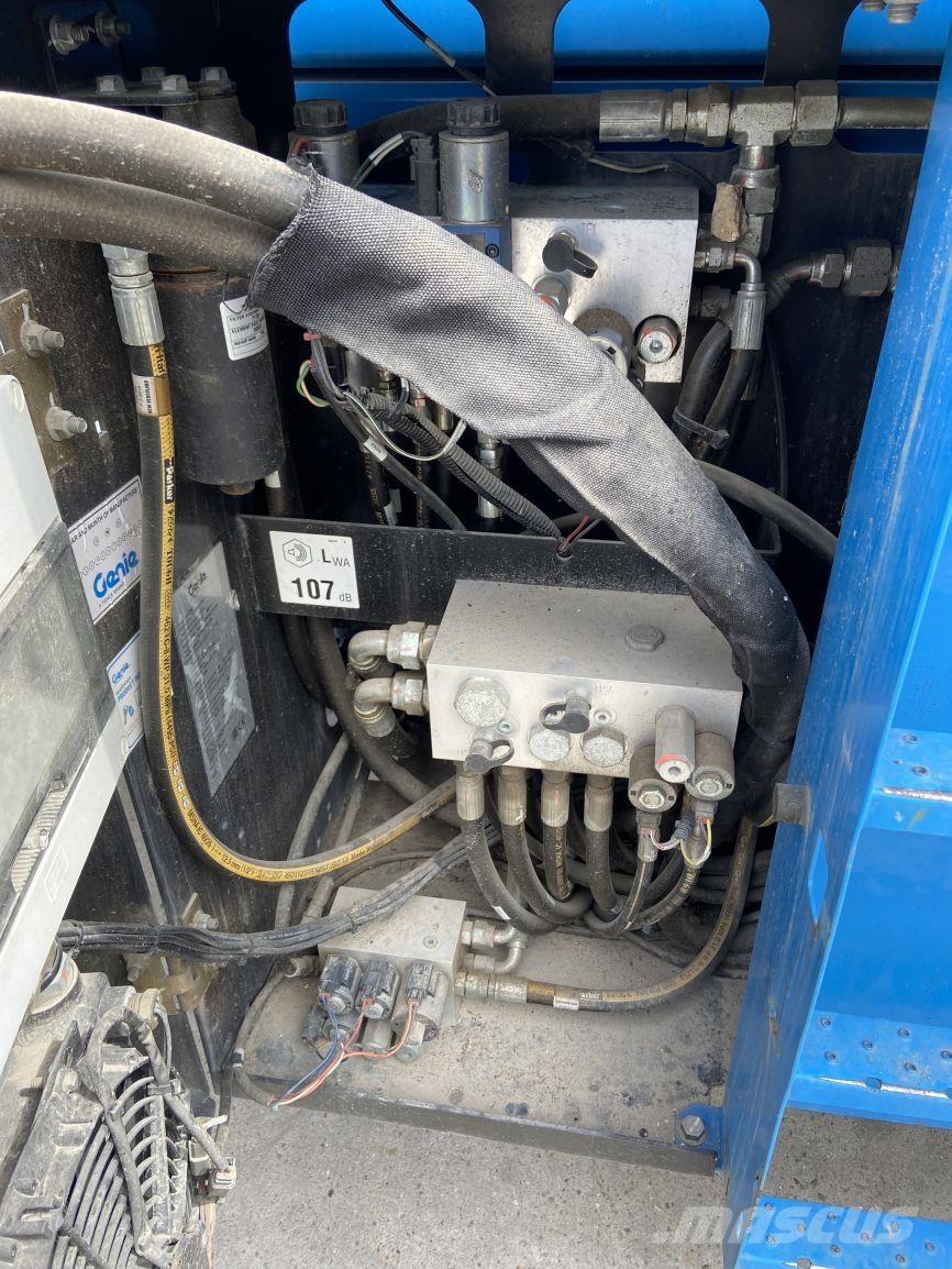 Genie GS4390RT (3214) Scheren-Arbeitsbühnen