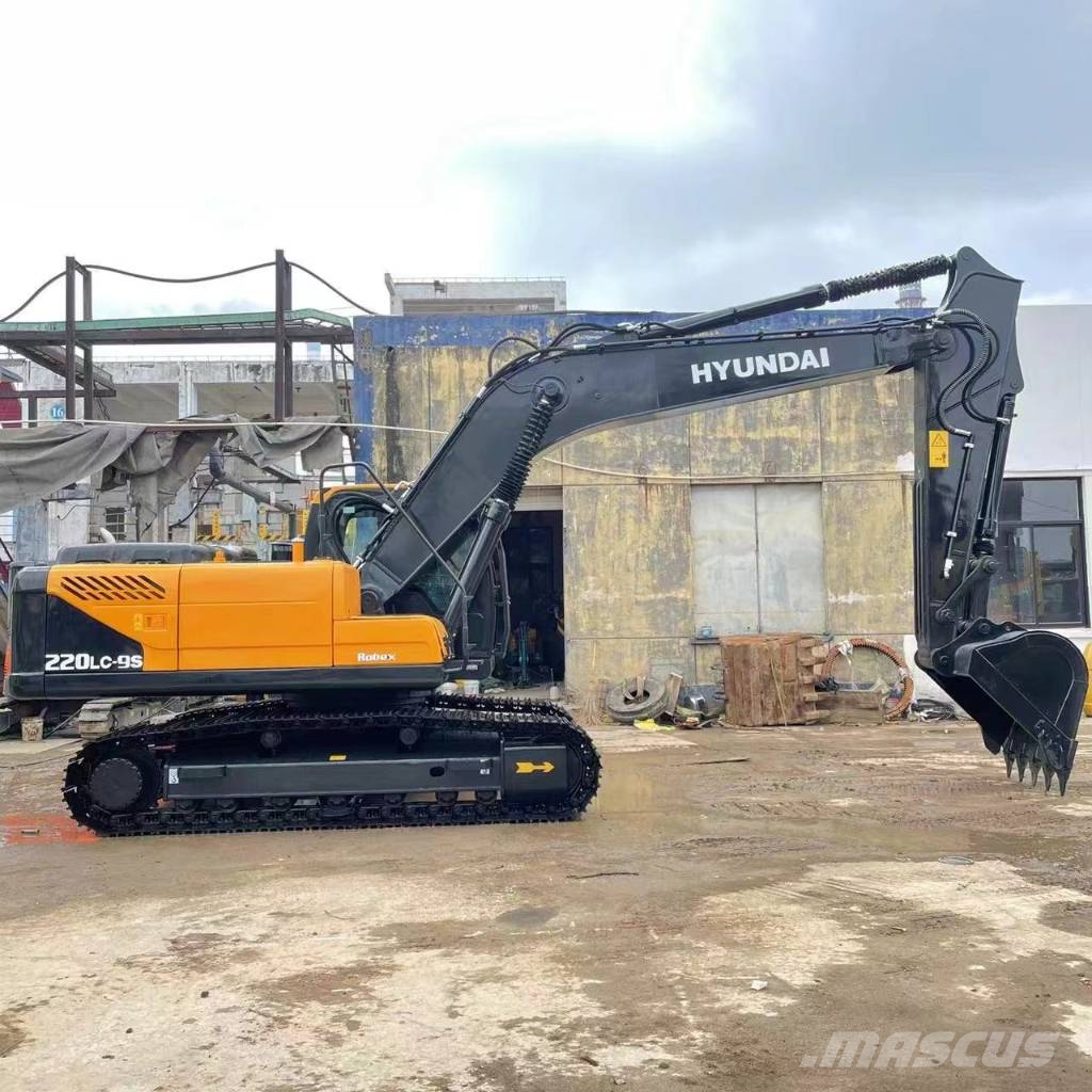 Hyundai 220 LC-9S Raupenbagger