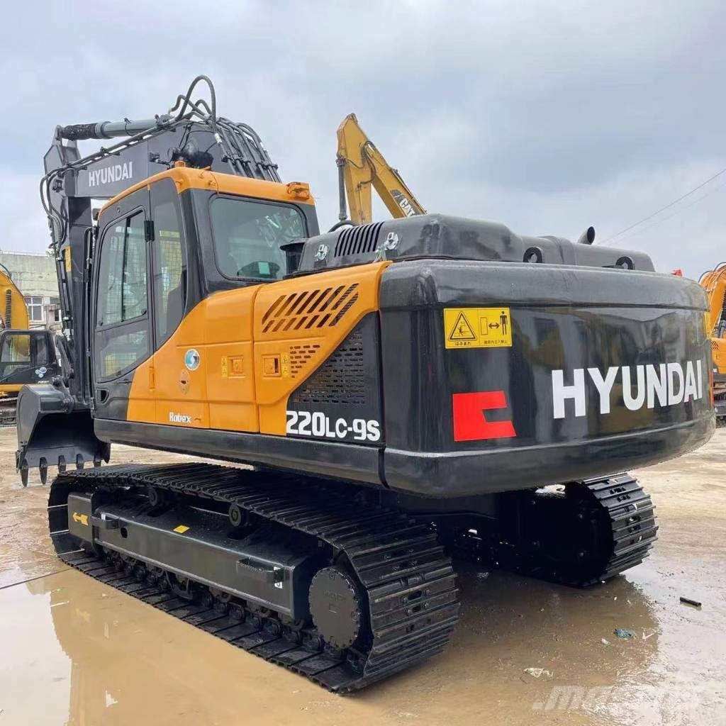 Hyundai 220 LC-9S Raupenbagger