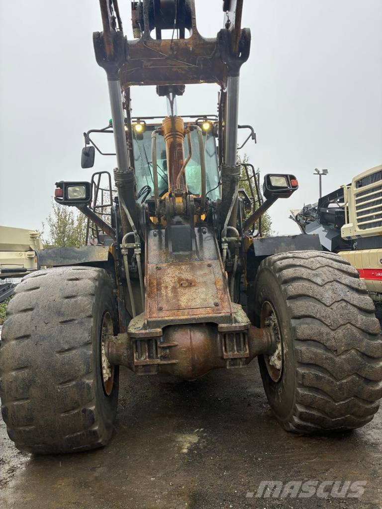 Komatsu WA 500-8 Iekrāvēji uz riteņiem
