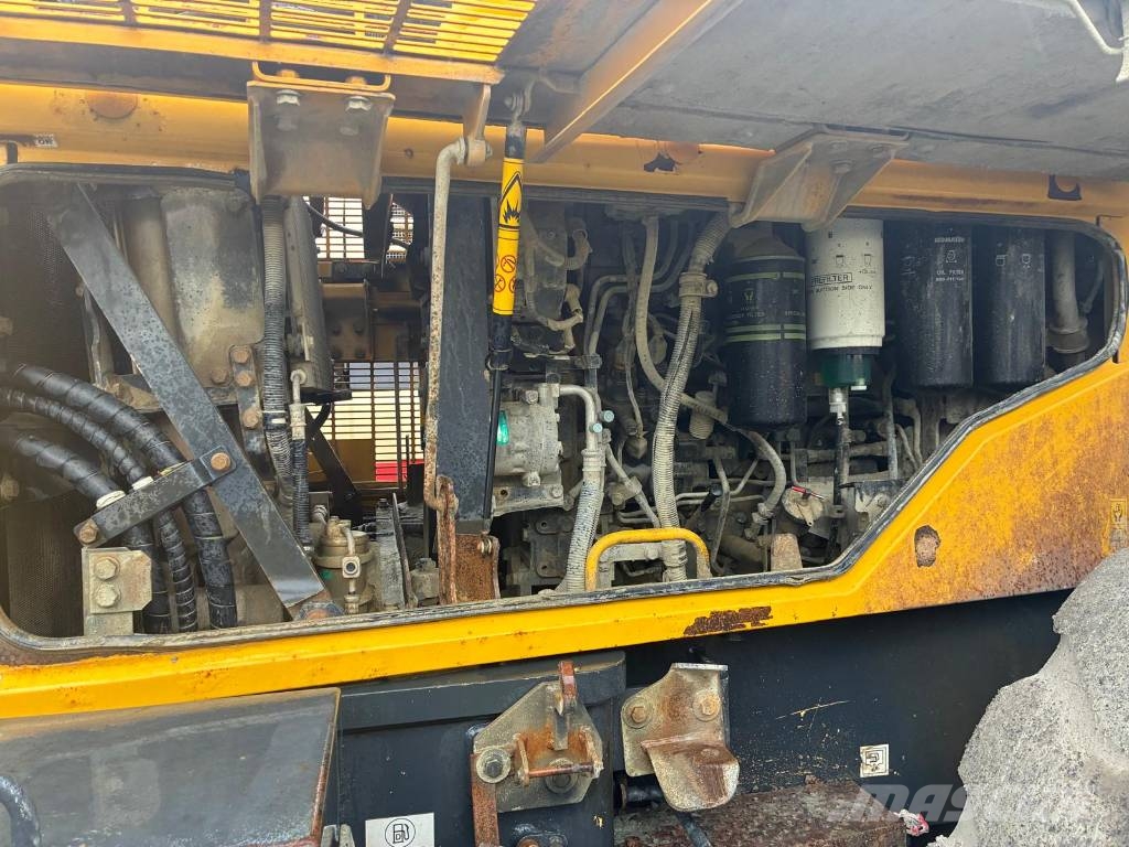 Komatsu WA 500-8 Iekrāvēji uz riteņiem