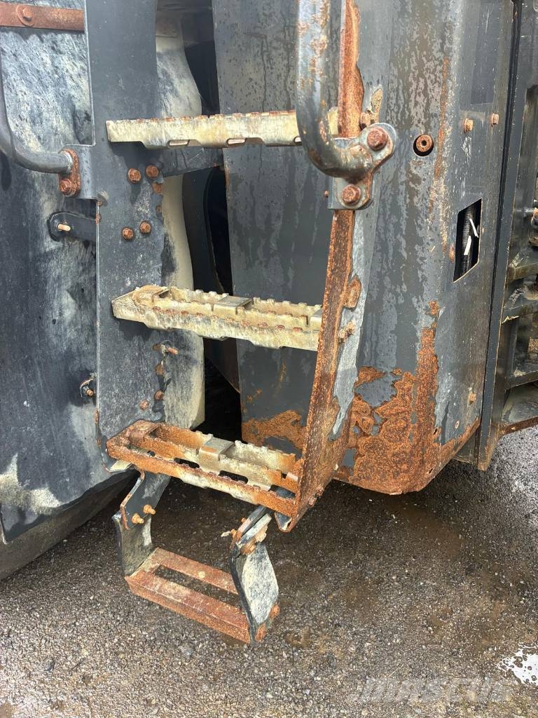 Komatsu WA 500-8 Iekrāvēji uz riteņiem