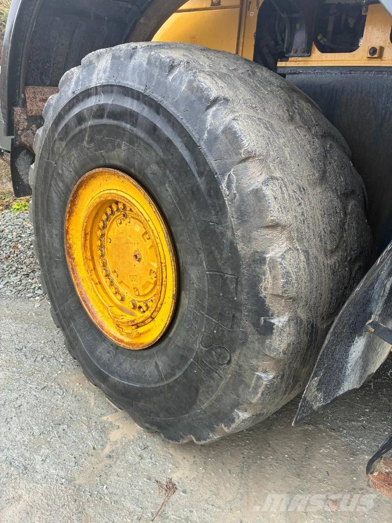 Komatsu WA 500-8 Iekrāvēji uz riteņiem