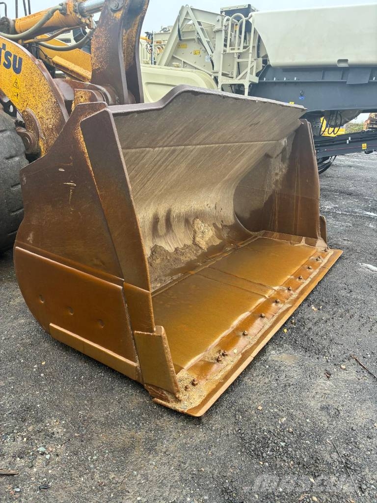 Komatsu WA 500-8 Iekrāvēji uz riteņiem