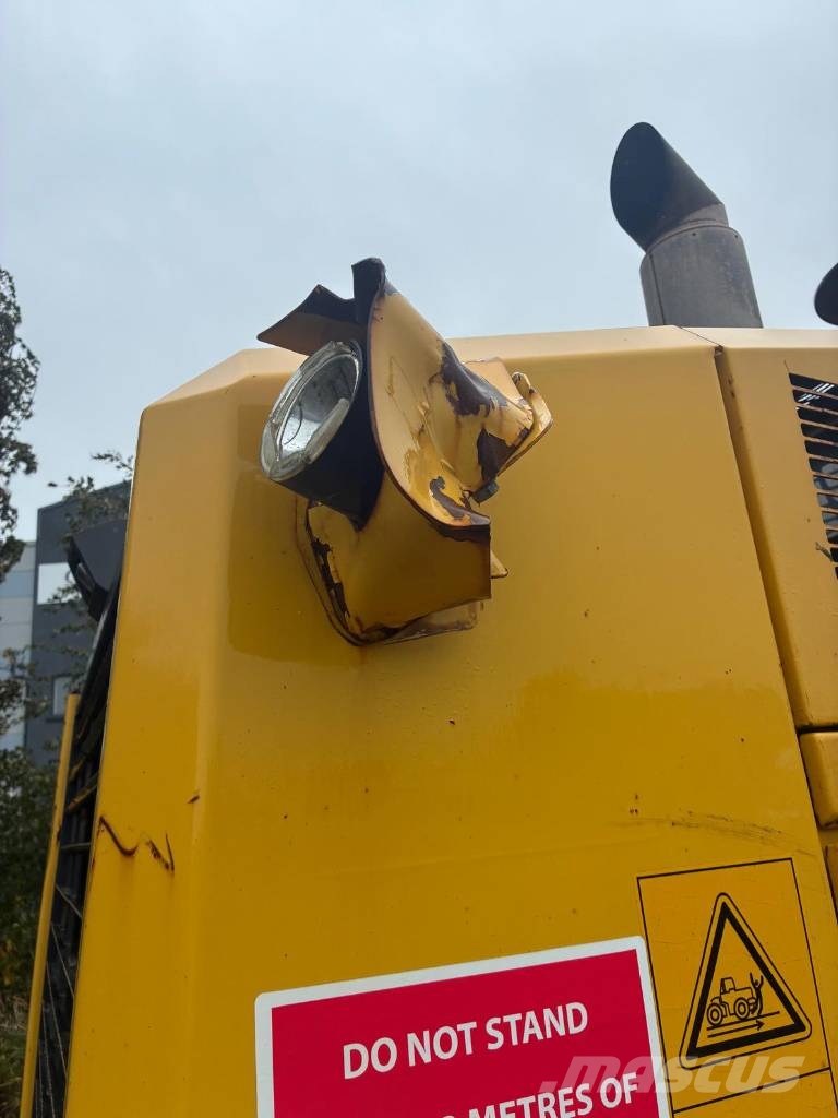 Komatsu WA 500-8 Iekrāvēji uz riteņiem