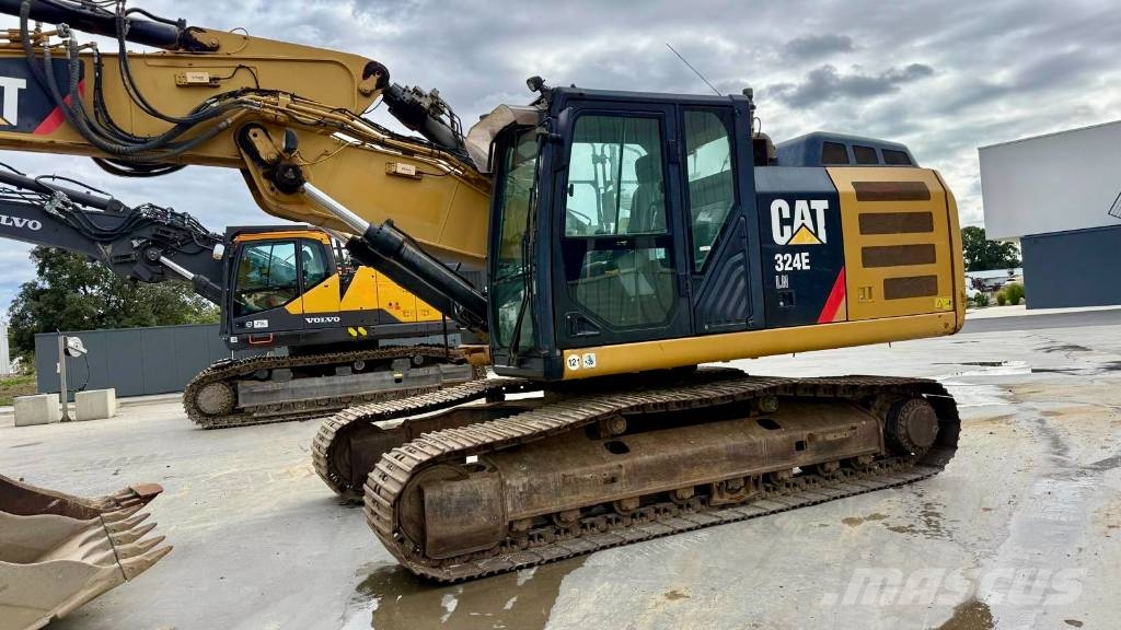 CAT 324 E LN Pelle sur chenilles