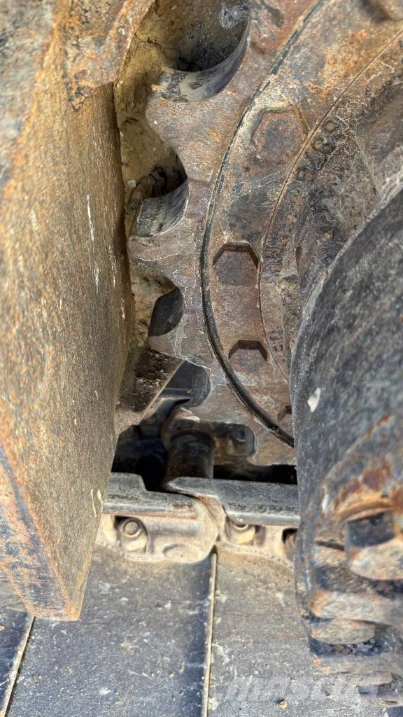 CAT 324 E LN Pelle sur chenilles