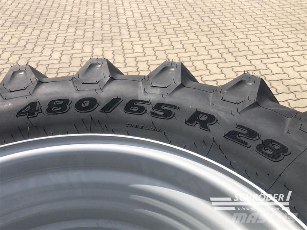Massey Ferguson 480/65 R28 + 600/65 R38 TRELLEBORG Ruedas dobles