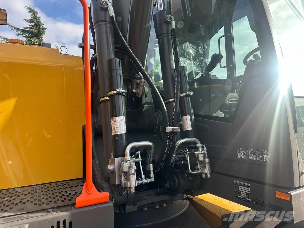 Volvo EWR170 E - Engcon EC319 DC3 - UNUSED حفارات بعجل