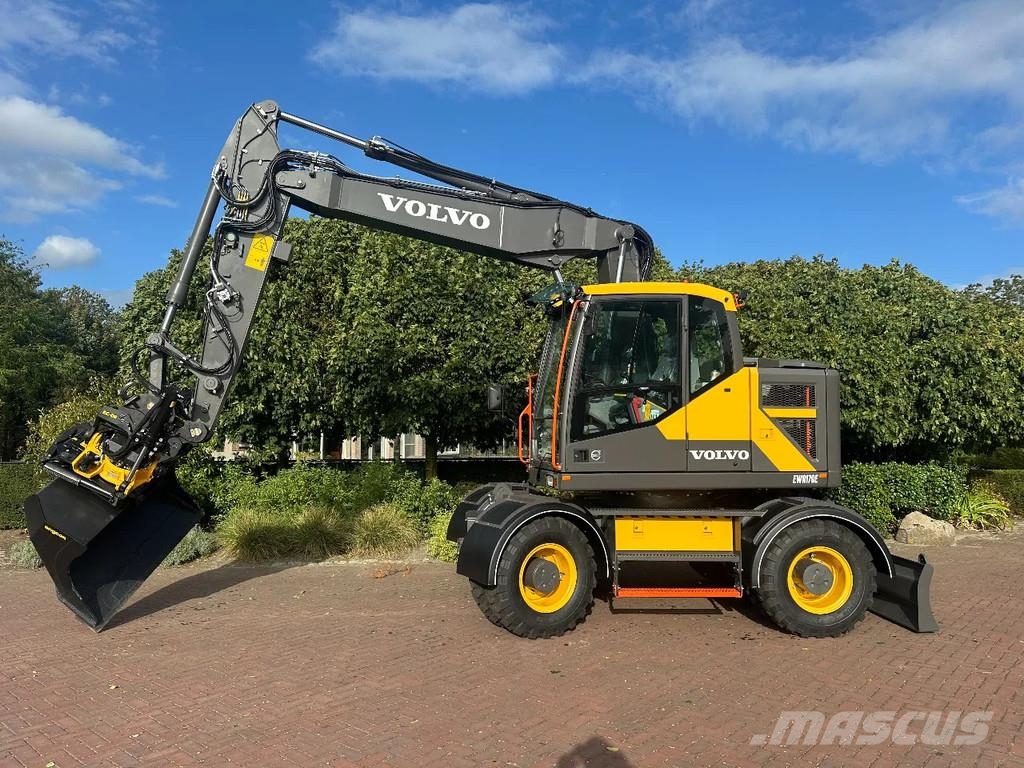 Volvo EWR170 E - Engcon EC319 DC3 - UNUSED حفارات بعجل