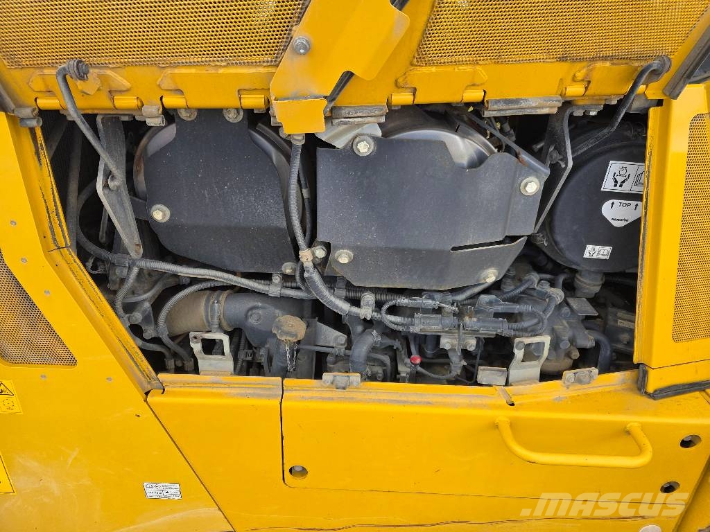 Komatsu D 85 EX-18E0, 2021 YEAR, 3691 HOURS !!! Rupsdozers