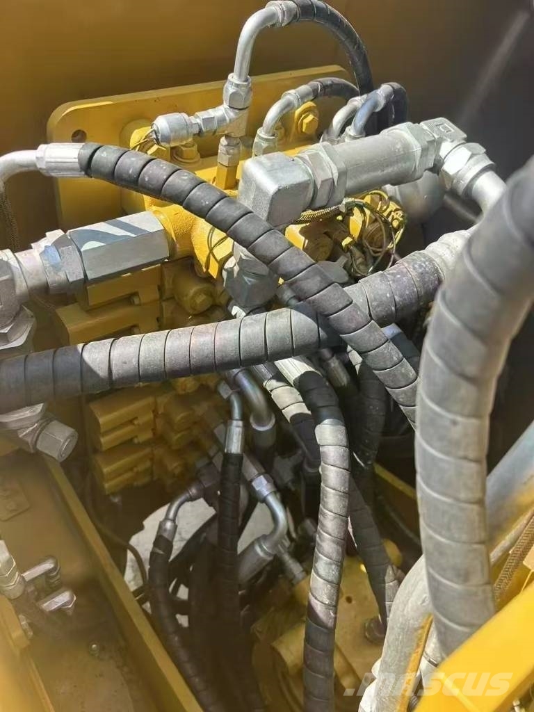 CAT 307E2 Escavadeiras de esteiras