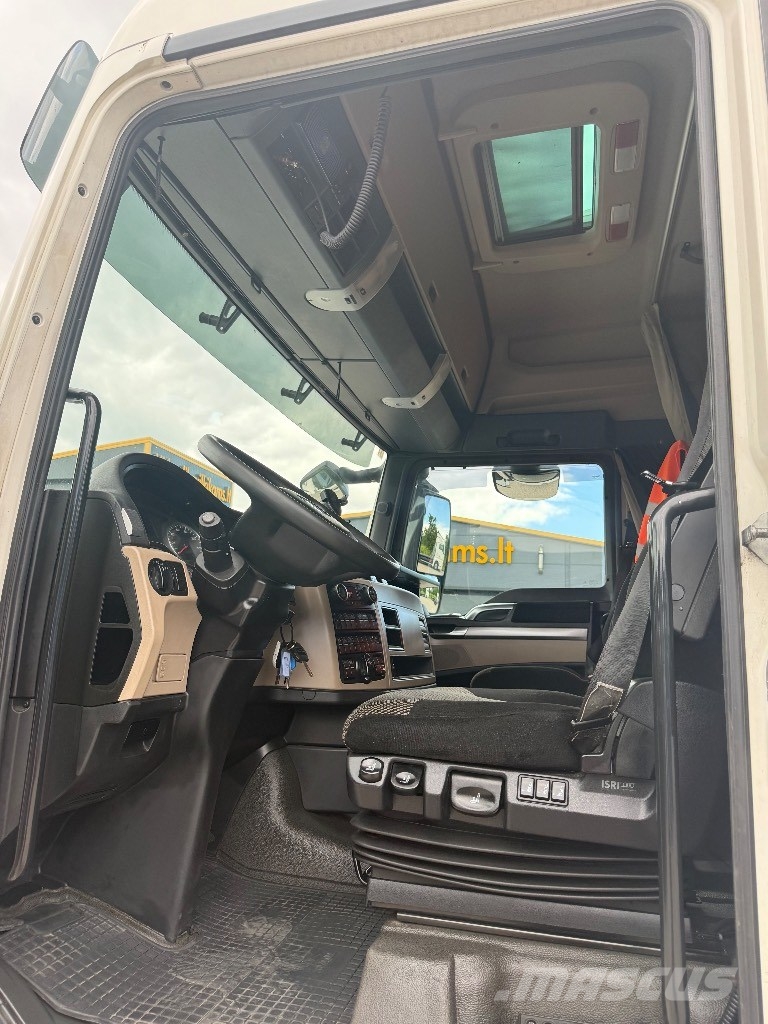 MAN TGX 26,510 Camiones portamaquinaria