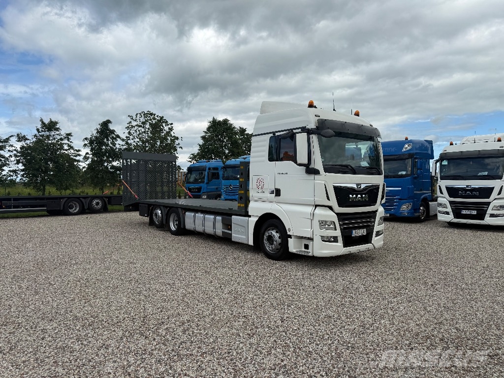 MAN TGX 26,510 Camiones portamaquinaria