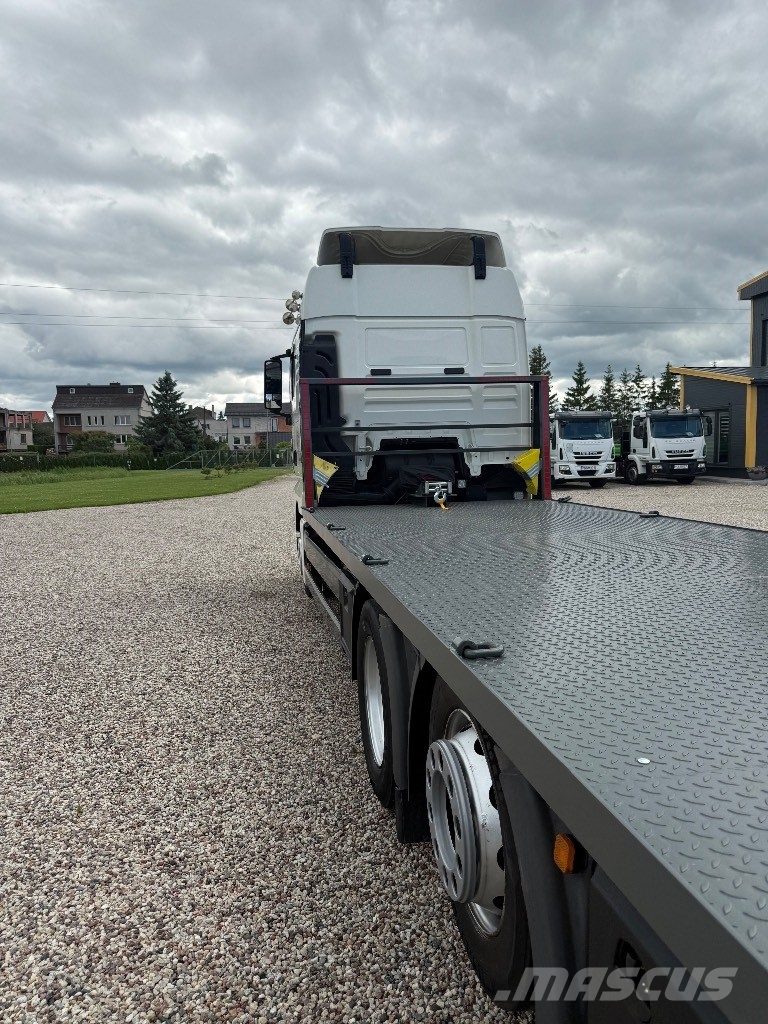 MAN TGX 26,510 Camiones portamaquinaria