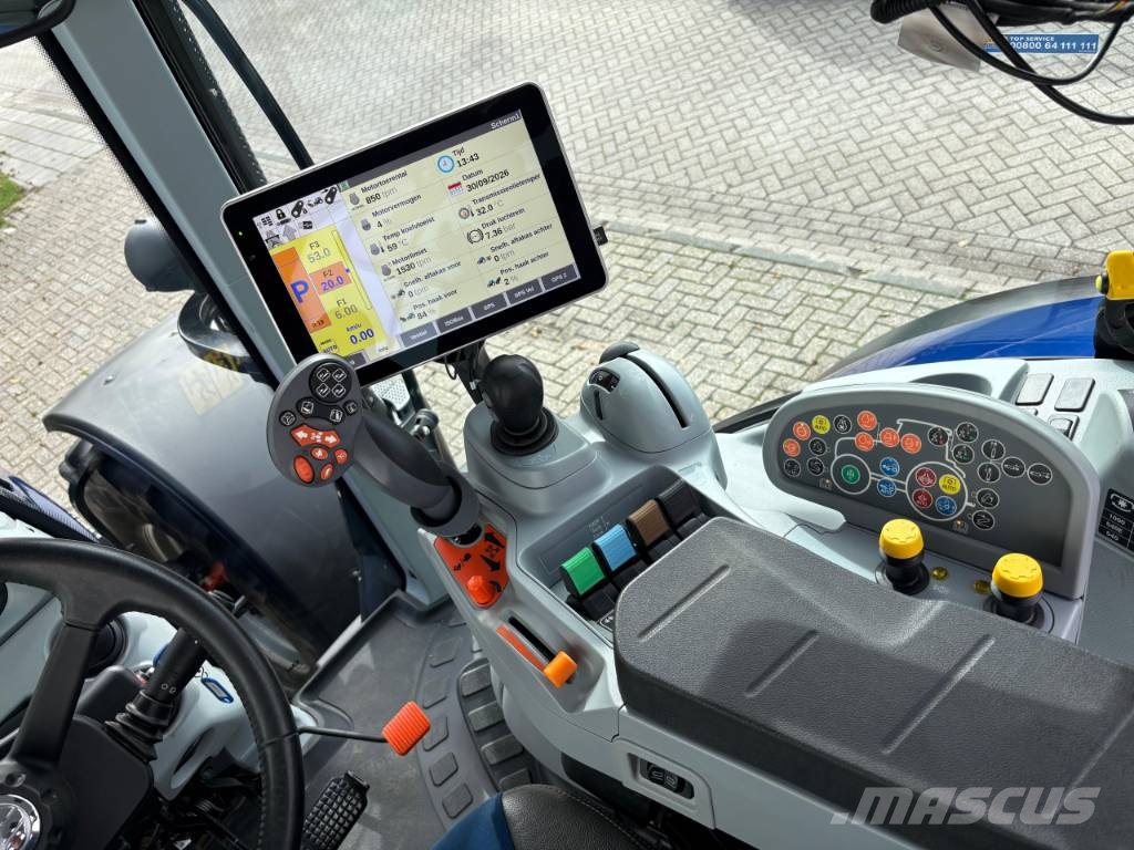 New Holland T 7.225 AC Tractoren