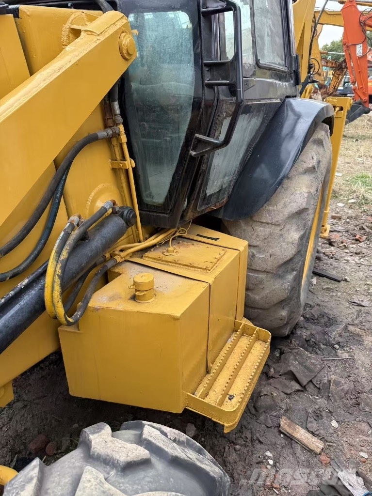 CASE 695 Backhoe