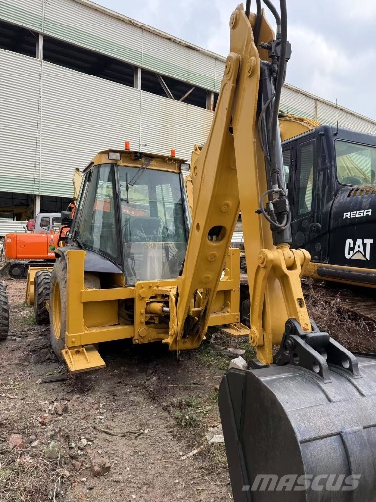 CASE 695 Backhoe