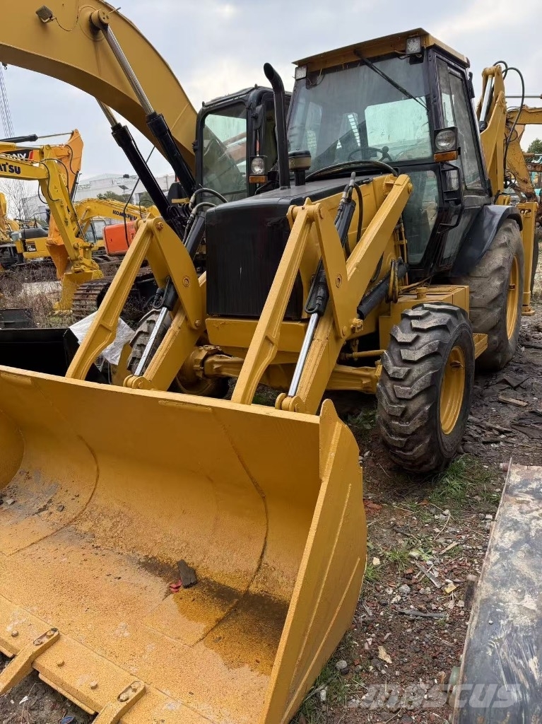 CASE 695 Backhoe