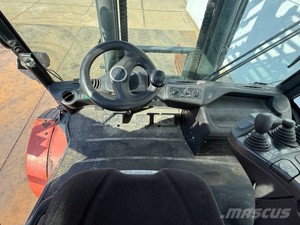 Linde H70D - Side Shift / Fork Positioners / Duplex Diesel heftrucks