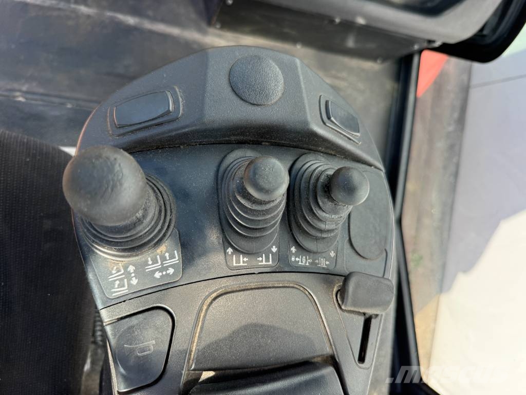 Linde H70D - Side Shift / Fork Positioners / Duplex Diesel heftrucks
