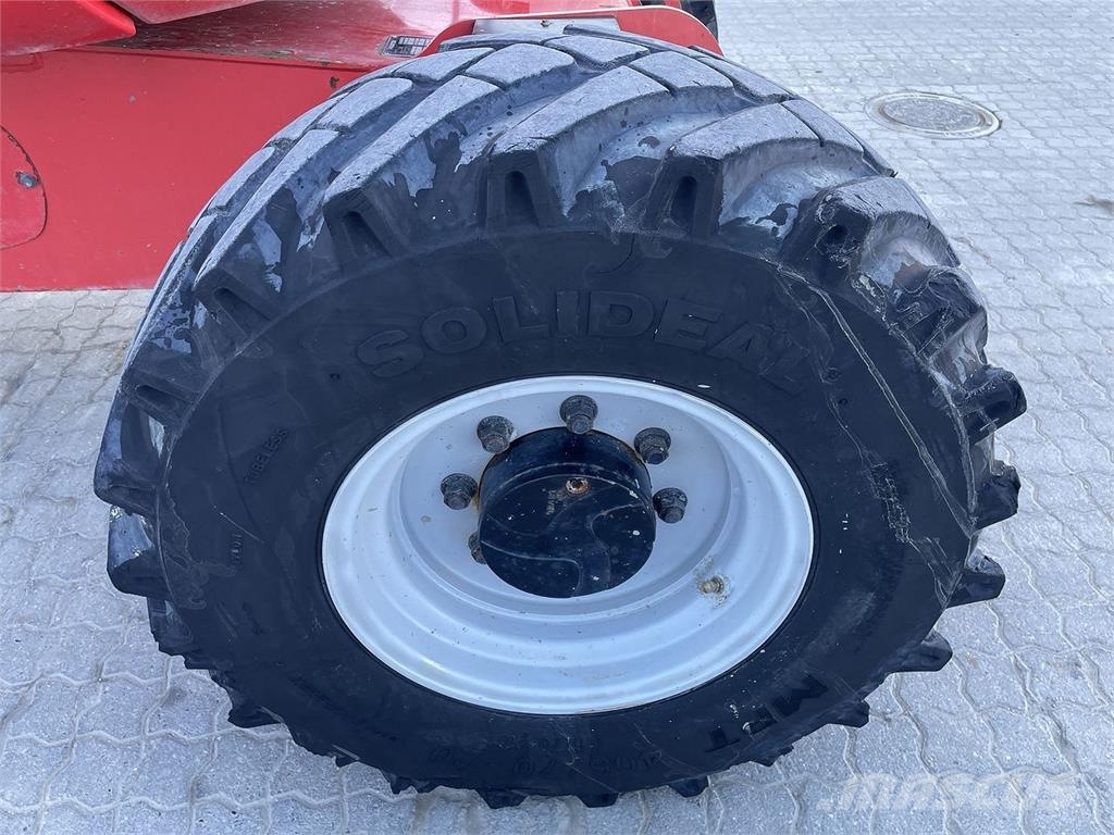 Manitou 200ATJ RC Kloubové plošiny