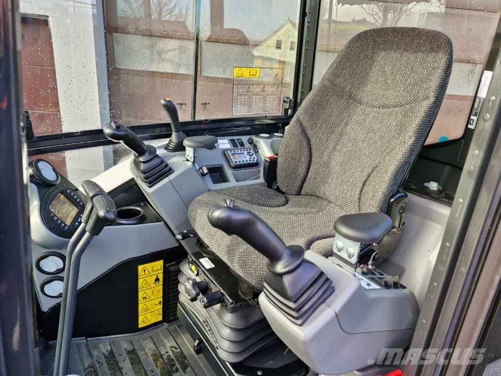 Bobcat E35z Мини екскаватори < 7 т