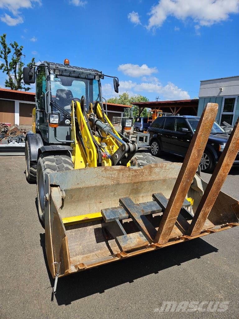 Wacker Neuson WL 60 لوادر بعجل