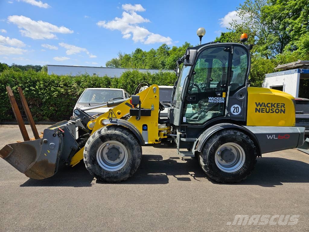 Wacker Neuson WL 60 لوادر بعجل