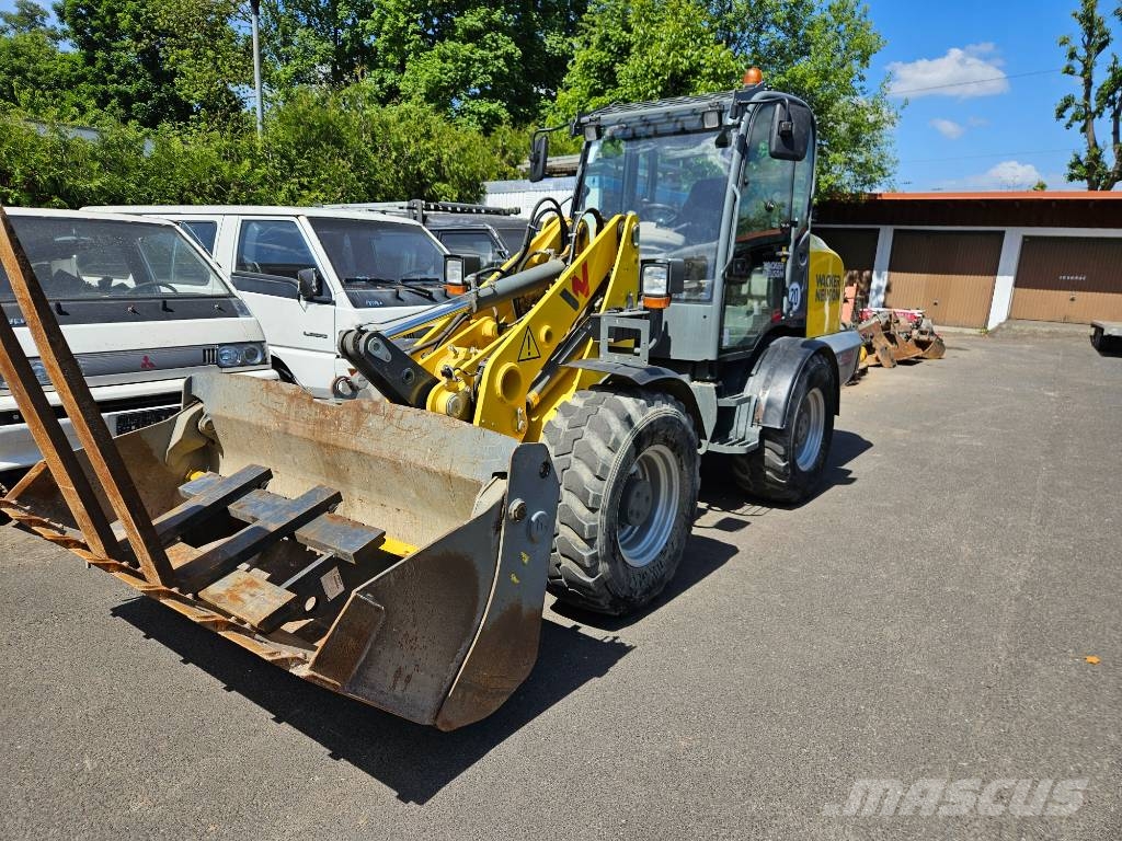 Wacker Neuson WL 60 لوادر بعجل