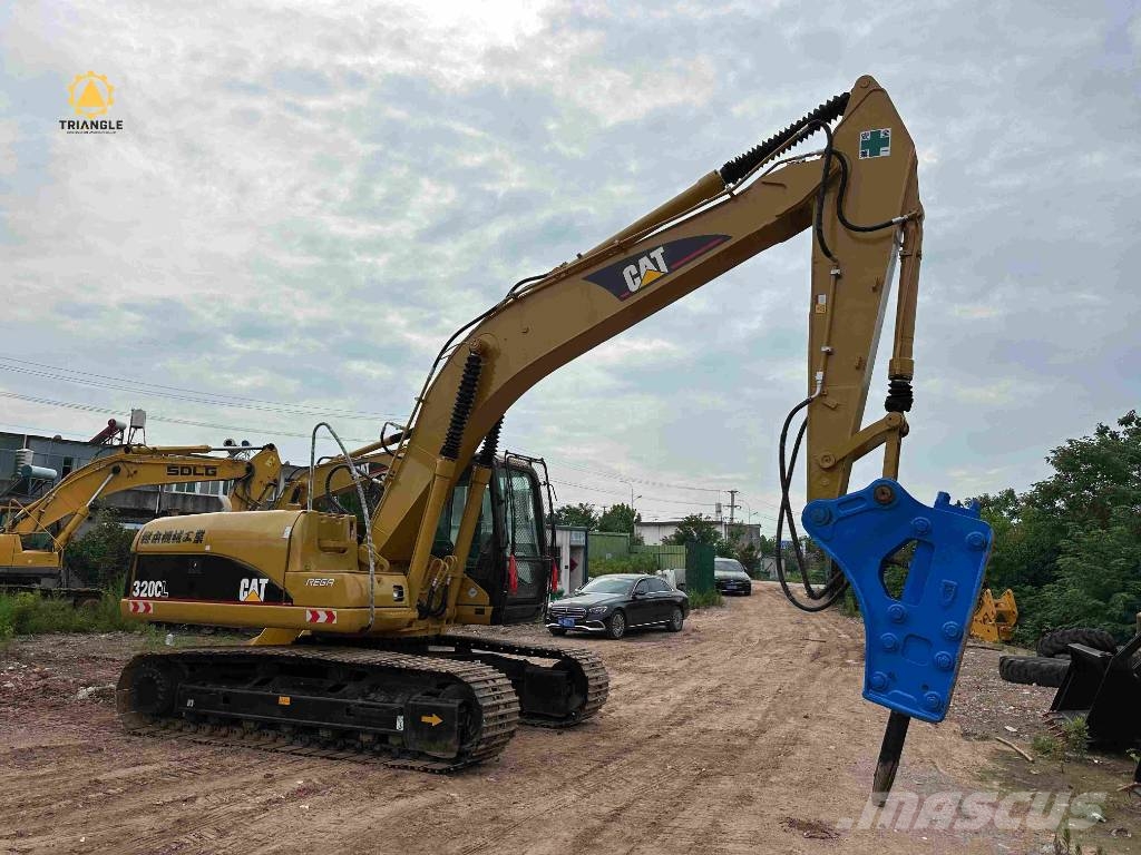 CAT 320 C L Vikšriniai ekskavatoriai