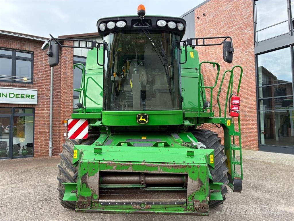 John Deere T560 Farm machinery