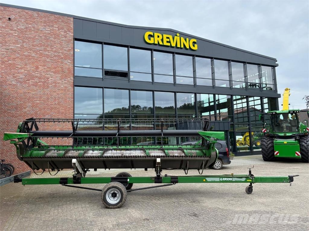 John Deere T560 Farm machinery