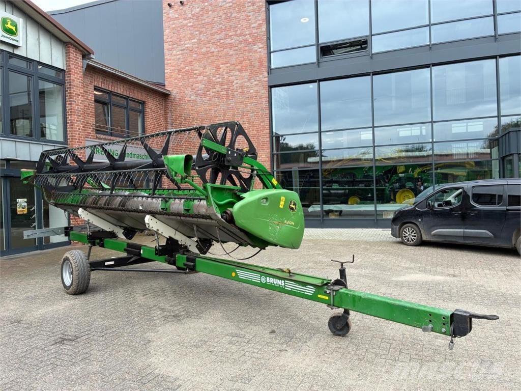 John Deere T560 Farm machinery
