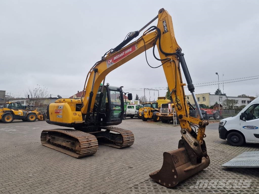 JCB JS 131 LC Paletli ekskavatörler
