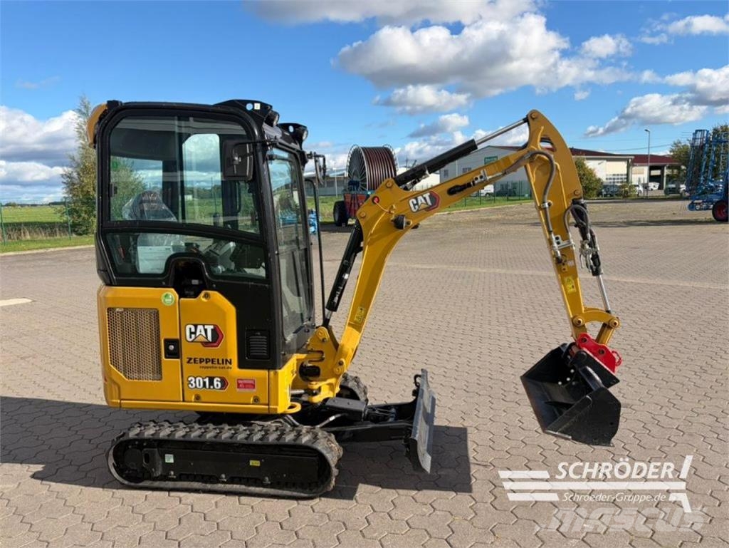 CAT 301.6 Ekskavatori uz riteņiem